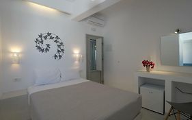Livin Santorini